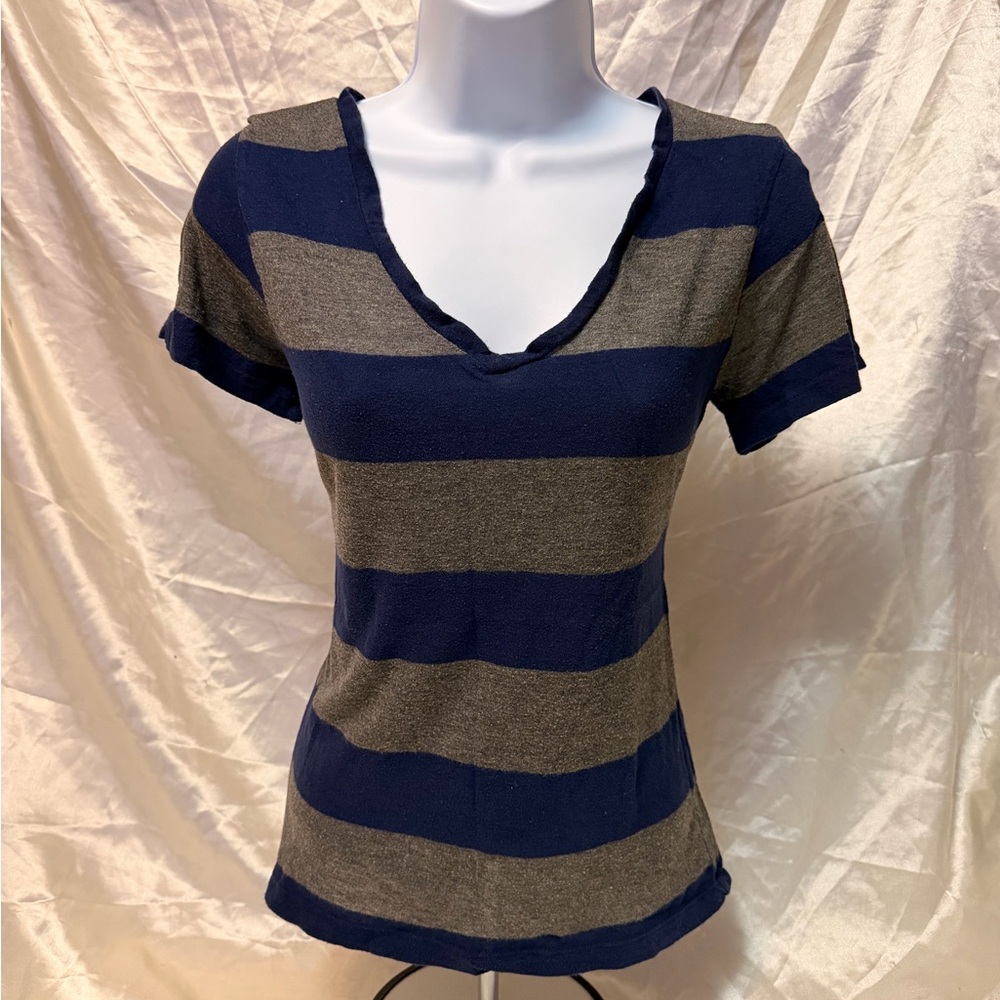 Navy and Gray Striped V‑Neck Short Sleeve Top